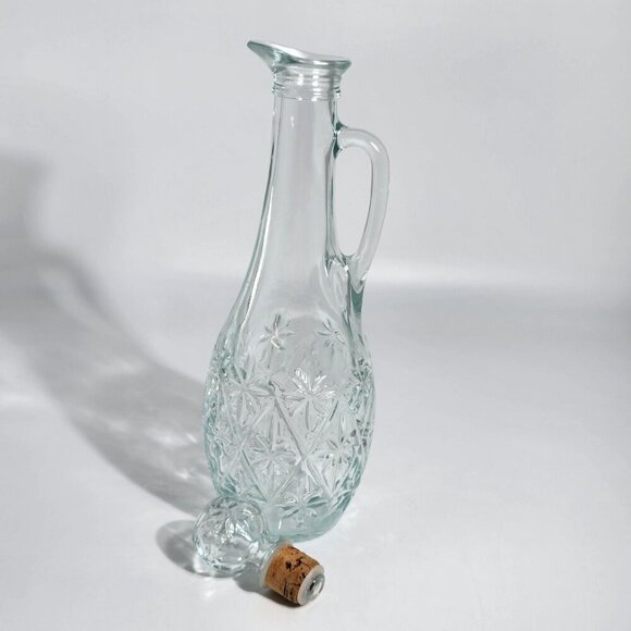 Starburst Daisy In Triangles Cut Glass Decanter With Stopper and Cork Vintage - Picture 2 of 11